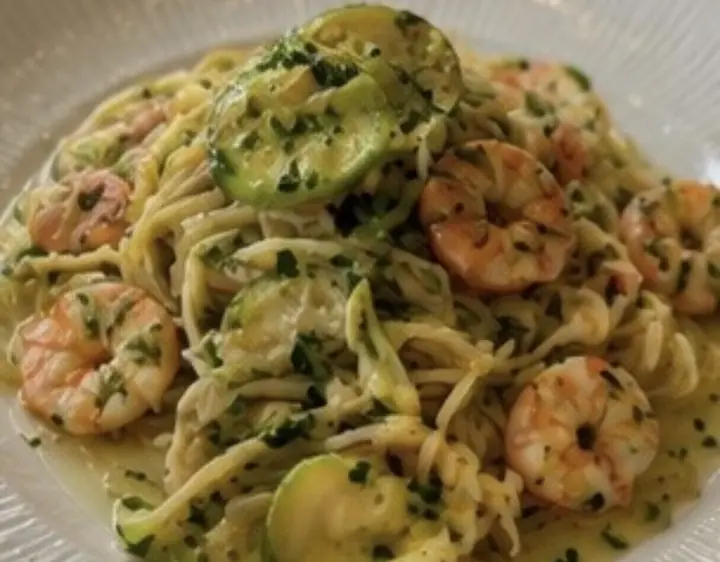 Tagliolini karkaleca dhe kungull